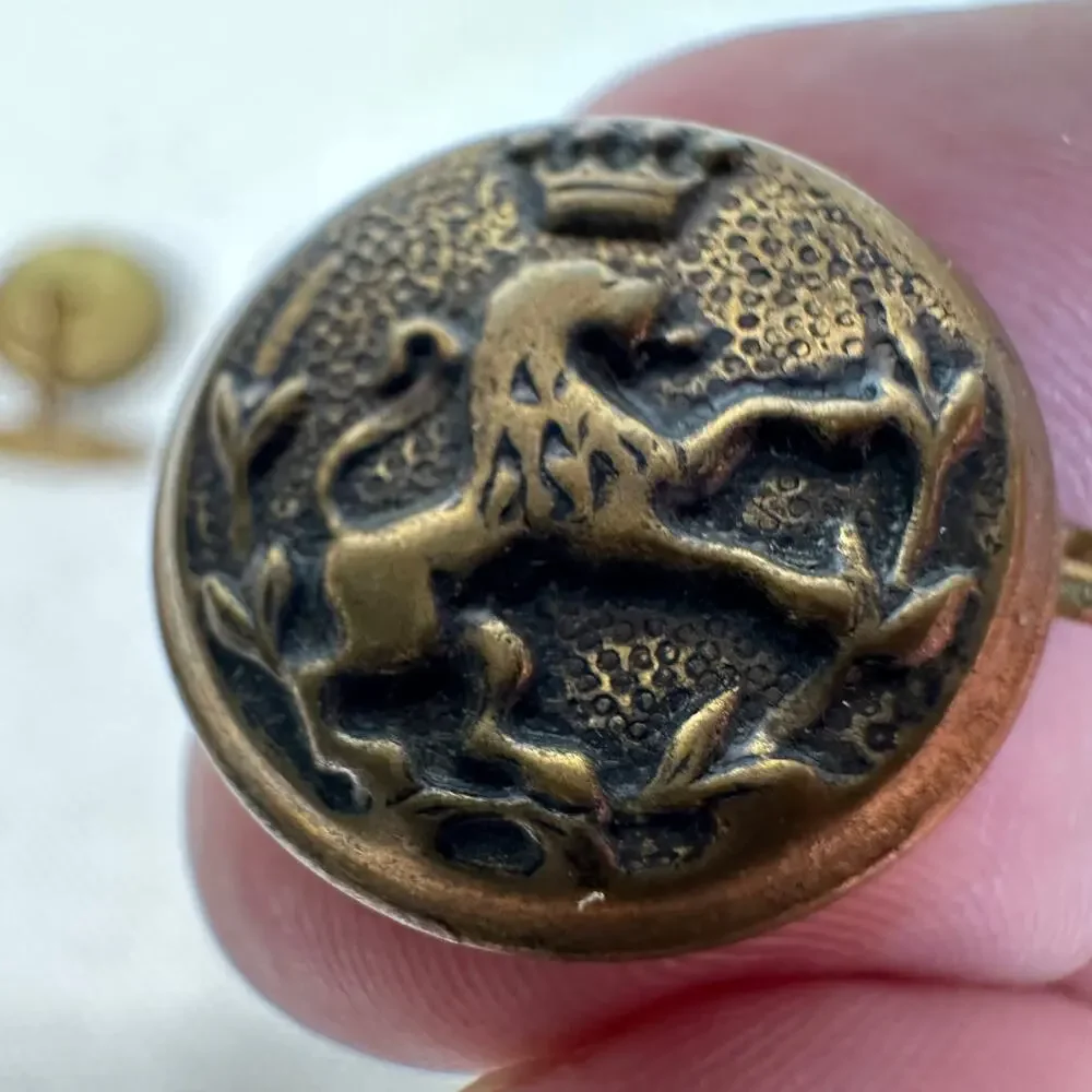 Antique Brass Buttons 4 Pieces Lion Cufflinks Army Uniform Copper Backs Round